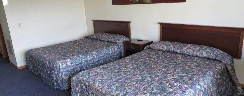 Campus Inn بارابو المظهر الخارجي الصورة